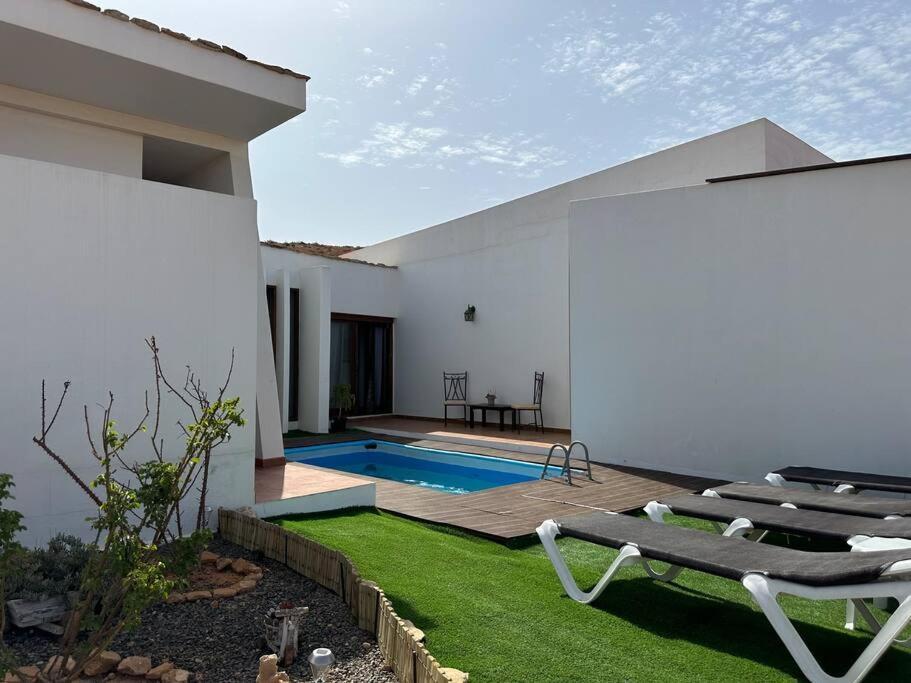 Private Villa With Pool In The Mountains Pajara  Ngoại thất bức ảnh